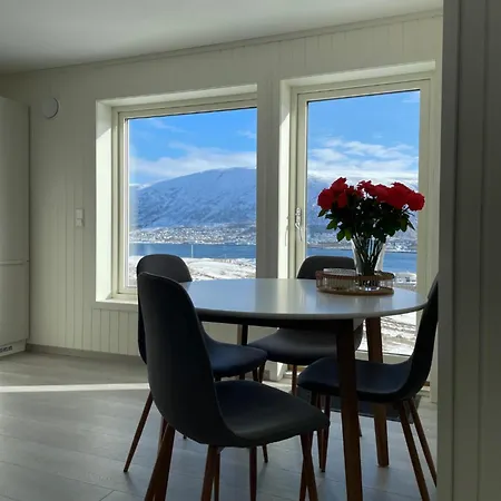 Skyline Sanctuary * Tromsø