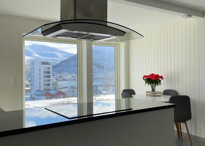 Skyline Sanctuary Tromsø
